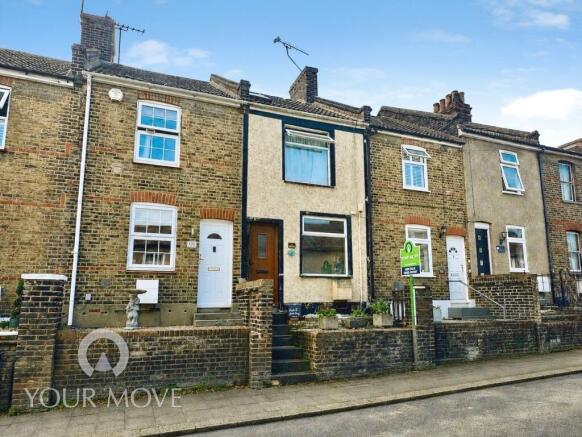 4 bed property, in Charles Street, £300,000