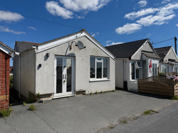 2 bed property, in 65 Brooklands, £50,000