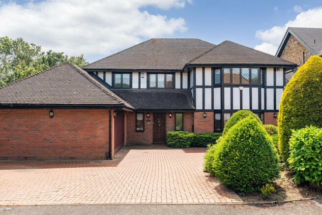Land, in Baas Hill Close, £1,195,000