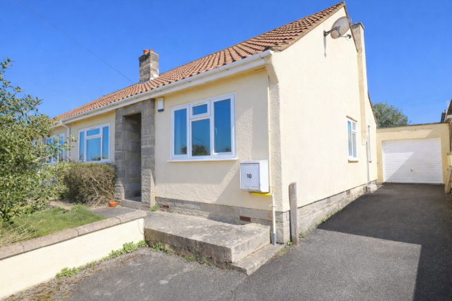 3 bed property, in Combe Batch Rise, £325,000