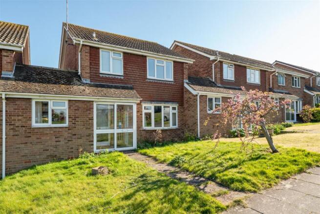 4 bed property, in Rodmill Drive, £360,000