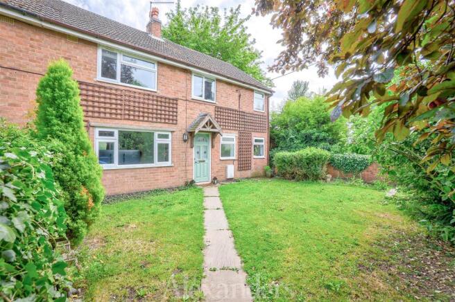 4 bed property, in Church Road, £399,950
