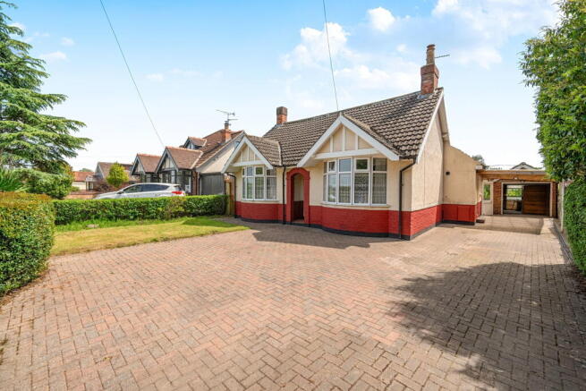 5 bed property, in Stockton Lane, £450,000