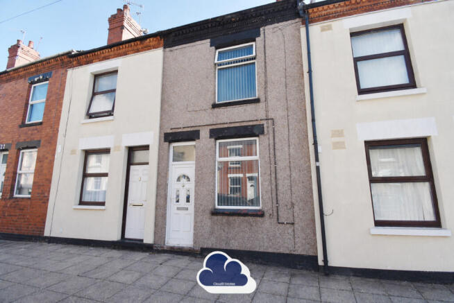 3 bed property, in Trentham Road, £165,000