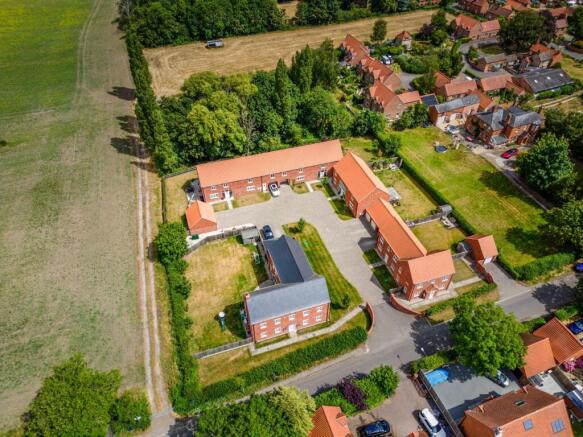 5 bed property, in East Barn, £750,000