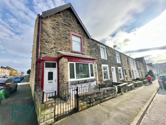 2 bed property, in Varley Street, £110,000