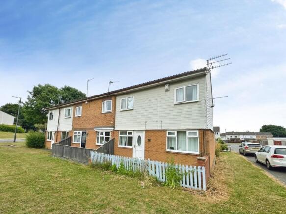 2 bed property, in Cheviot Place, £85,000