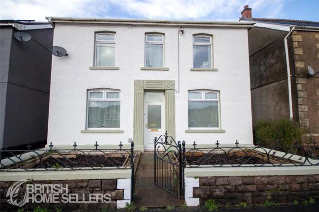 3 bed property, in Norton Road, £235,000