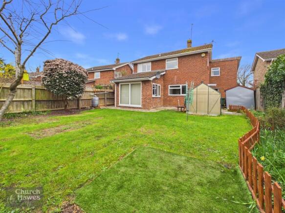 4 bed property, in Scraley Road, £500,000