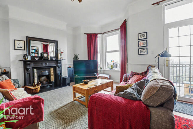 5 bed property, in Brynderwen Road, £350,000