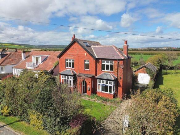 4 bed property, in 28 Ellerby Lane, £465,000