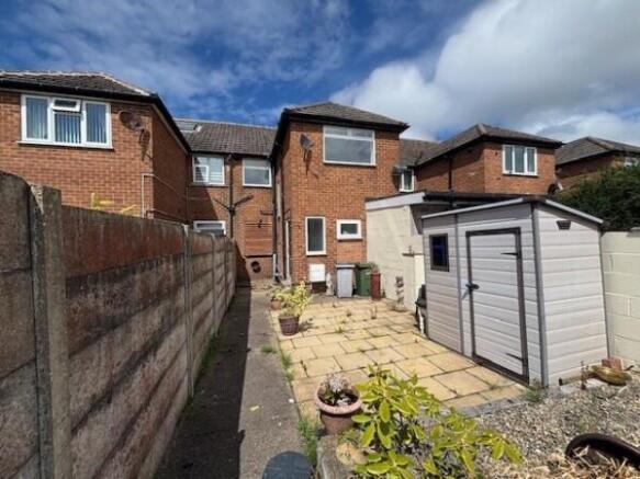 2 bed property, in 73A Ridgewood Drive, £95,000