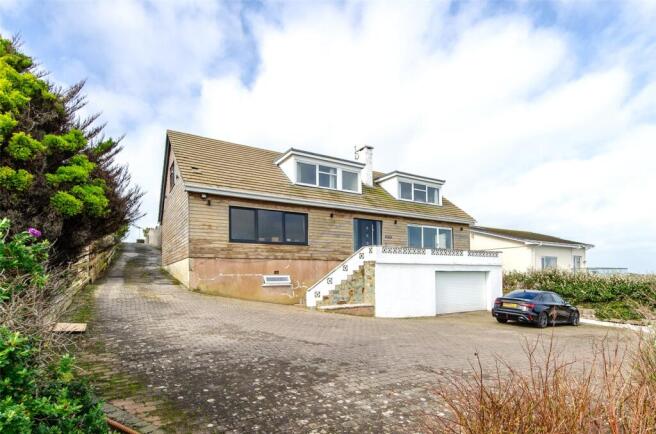 6 bed property, in Glan Y Don Parc, £650,000