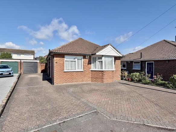 2 bed property, in Barnwood Road, £355,000