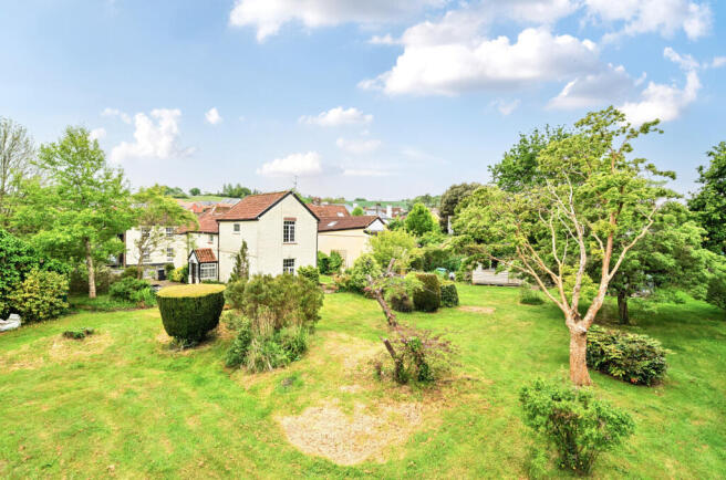 4 bed property, in Exminster, £600,000