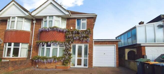 3 bed property, in King William Road, £400,000