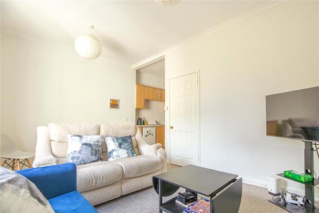 1 bed property, in Gloucester Street, £200,000