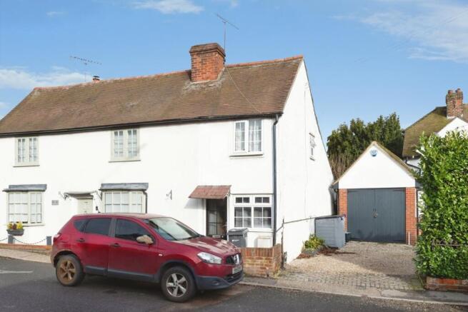 2 bed property, in Bridge Street, £295,000