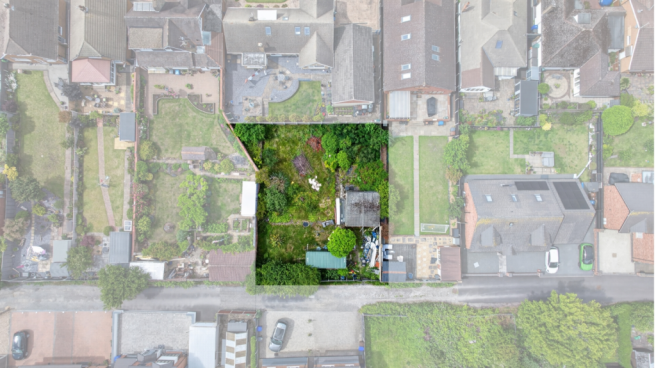 3 bed property, in Land For Sale, £250,000