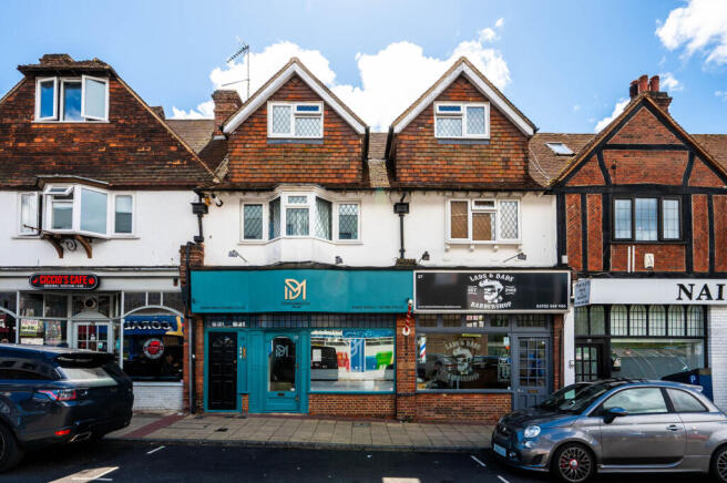 3 bed property, in Station Approach, £750,000
