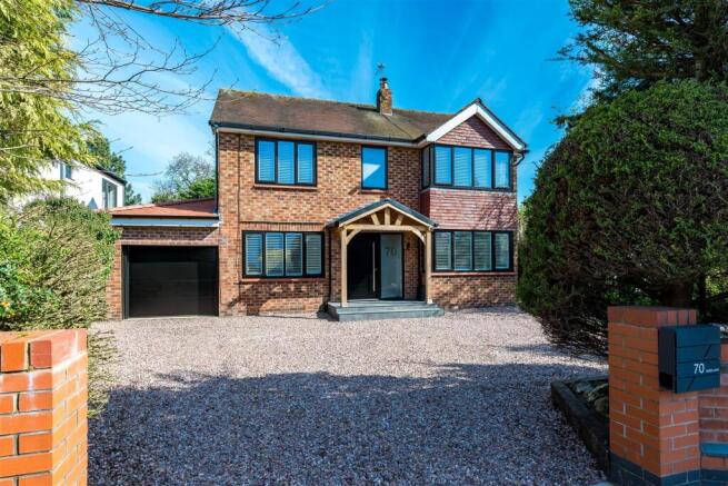 4 bed property, in Gores Lane, £900,000