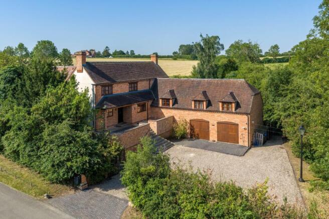 6 bed property, in Cleeve Road, £1,600,000