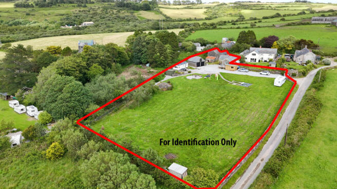 1 bed property, in Boswin, £495,000