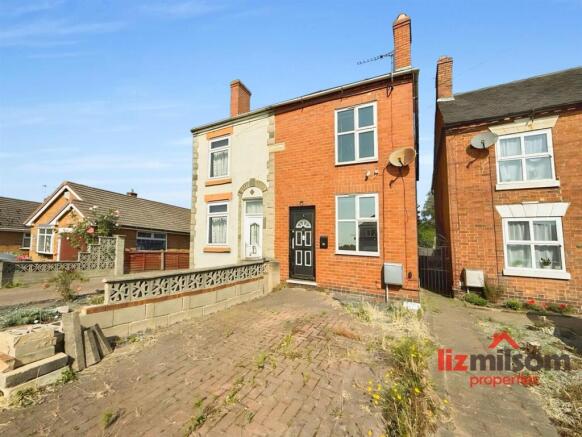3 bed property, in Bretby Road, £132,500