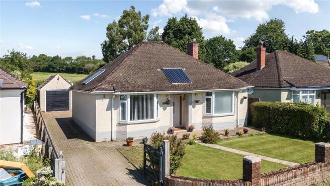 3 bed property, in Newport Road, £375,000