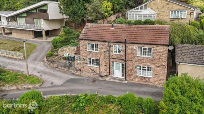 2 bed property, in Hill Side, £265,000