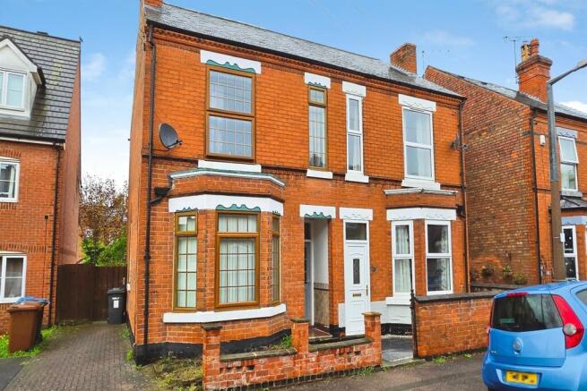 3 bed property, in Olive Avenue, £210,000