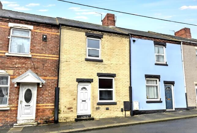 2 bed property, in 32 Tenth Street, £8,000