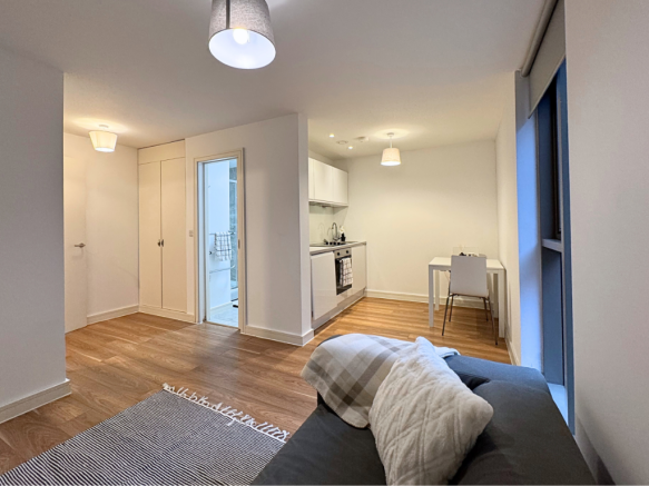 1 bed property, in Apartment 77 Block B, £85,000
