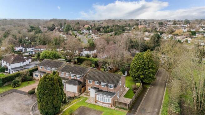 4 bed property, in The Beeches, £1,000,000