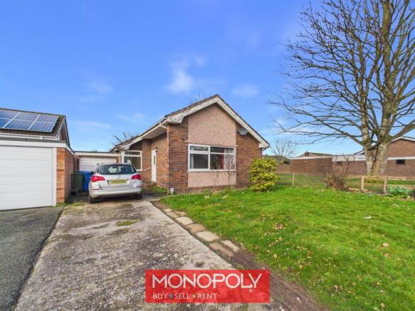 2 bed property, in Lon Tywysog, £225,000