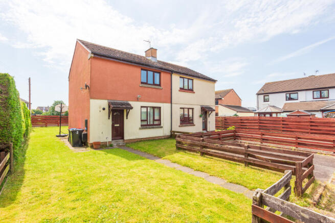 2 bed property, in St. Teresas Crescent, £130,000