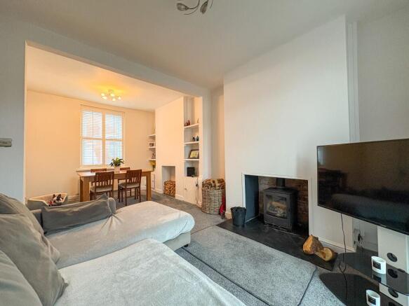 2 bed property, in Machen Street, £350,000