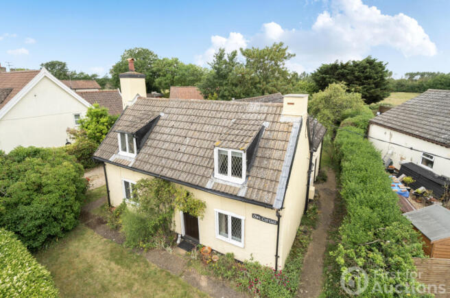 3 bed property, in Grimston Lane, £300,000