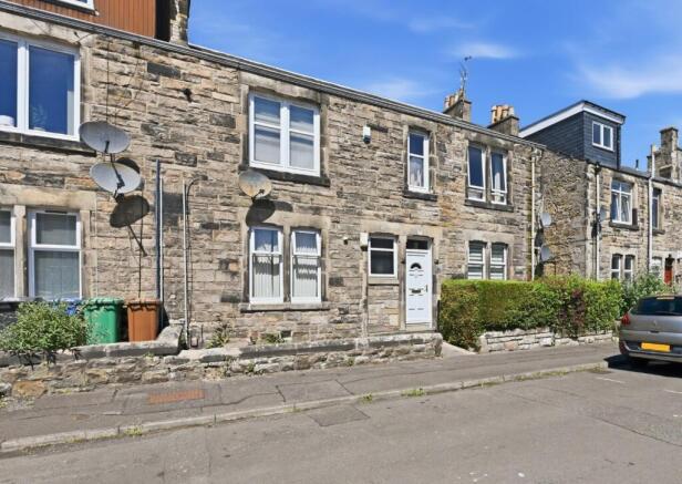 1 bed property, in Nelson Street, £65,000