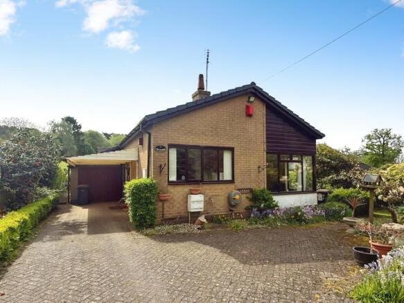 2 bed property, in Mucclestone Wood Lane, £300,000