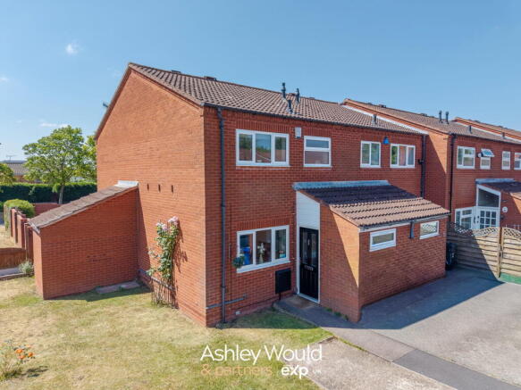 3 bed property, in Gooch Close, £225,000