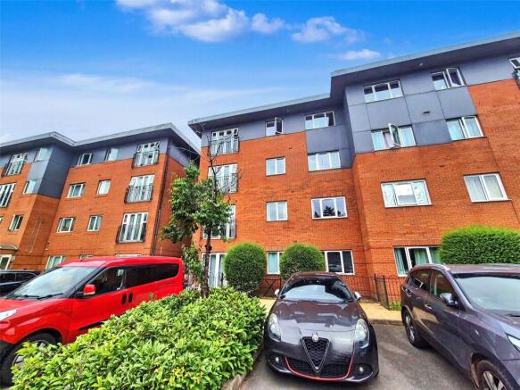 2 bed property, in Monea Hall, £129,950