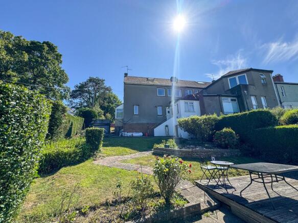 3 bed property, in St Augustines Crescent, £582,950