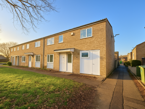 3 bed property, in Swanspool, £170,000
