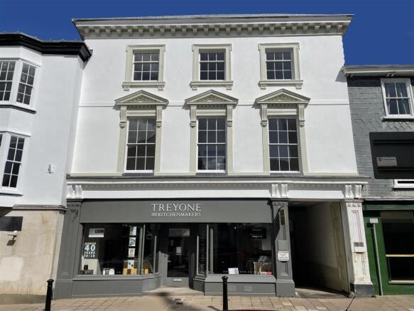 3 bed property, in 89 Fore Street, £350,000