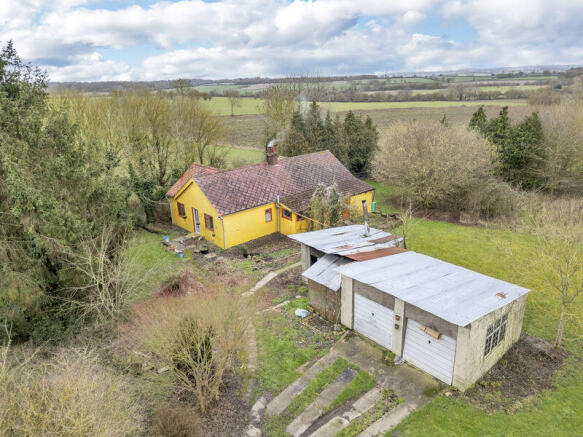 4 bed property, in Melford Road, £350,000