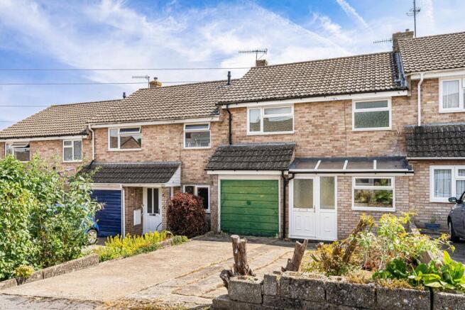 3 bed property, in Churchill Road, £375,000