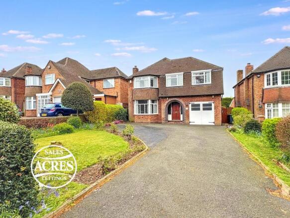 5 bed property, in Station Road, £625,000