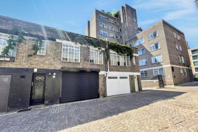 2 bed property, in Connaught Close, £1,500,000