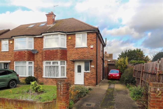 3 bed property, in Bradshawe Waye, £550,000